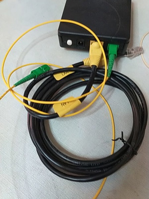 Router οπτικής ίνας σαν καινούργιο, συμβατός με Nova