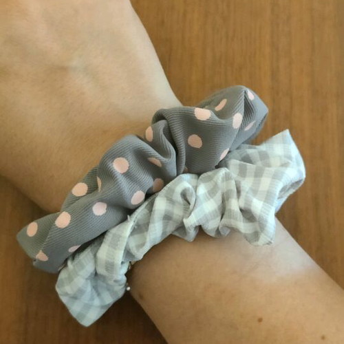 Set of 2 pop scrunchies new with quality elastic and fabric