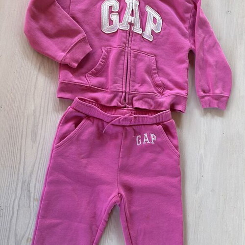 Gap kids' tracksuit used, size 4 years
