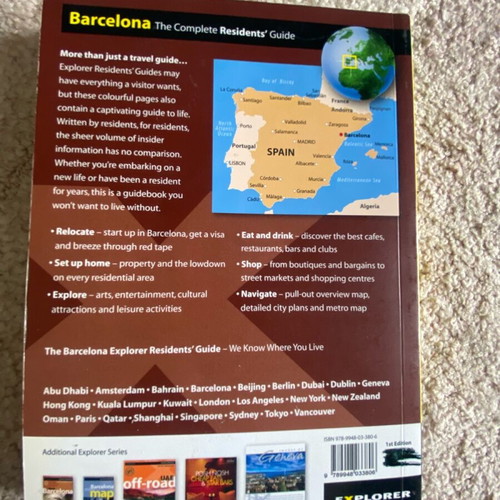 Barcelona The Complete Residents’ Guide book like new