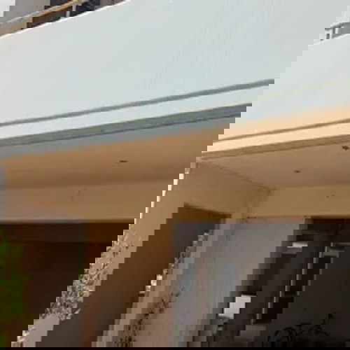 Ημιτελής κλειστή θέση στάθμευσης 85 τ.μ.