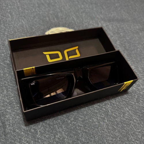 Ojo Polaroid Sunglasses Black New