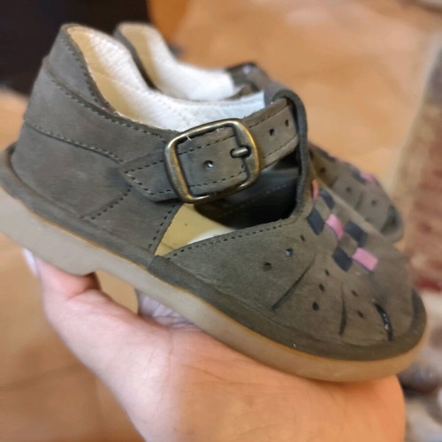 Anatomic sandals for girl new, gray and beige, size 23