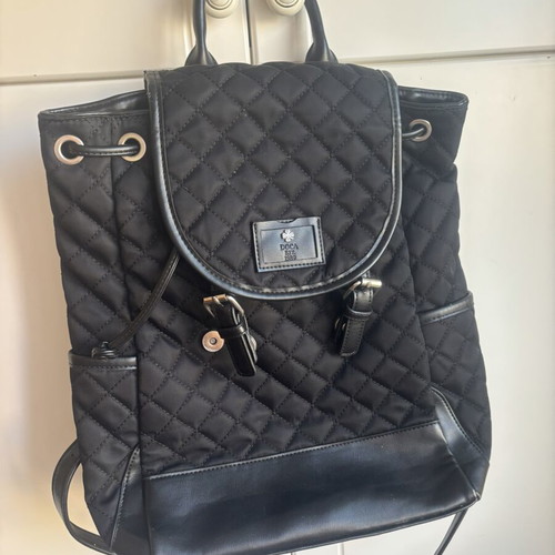 Doca backpack like new, black