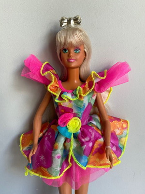 Sindy Hasbro "Party Lights" doll 1991 used