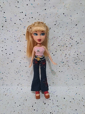 Bratz Independence Day Cloe used doll with flaws