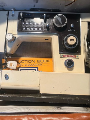 Vintage sewing machine collectible from the 70s used