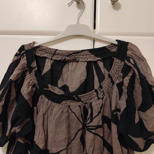 Badila blouse small like new