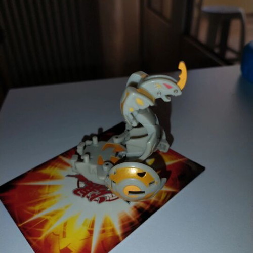 Bakugan Chaos Fangoid toy new, authentic