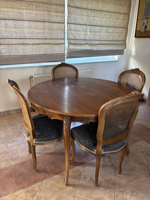 Wooden dining table with 6 chairs, extendable