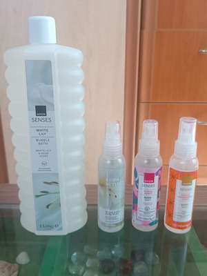 Bubble bath and body mist with white lily scent