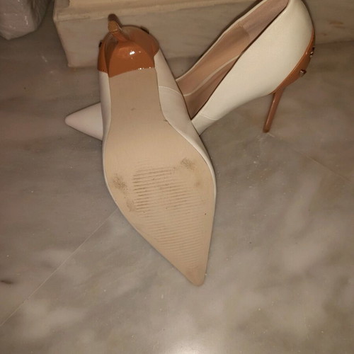 White summer pumps like new, size 37