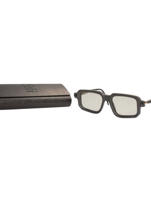 Kuboraum Maske P23 BM sunglasses black matte geometric Livio Graziottin