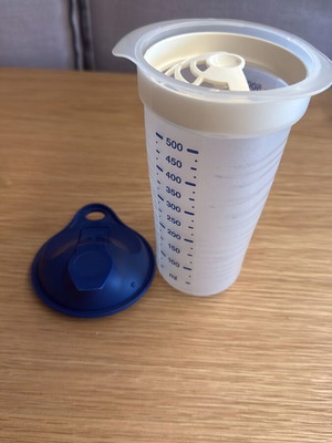 Tupperware large shaker used