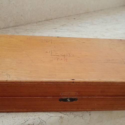 Wooden backgammon board 29x15 used, no checkers