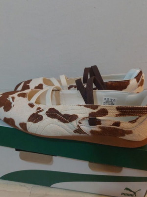 Puma Speedcat μπαλαρίνες με αγελαδίσιο print νούμερο 41 καινούργιες