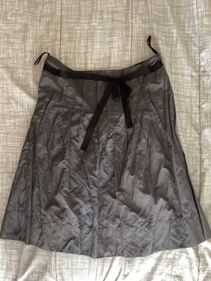 Badila XS skirt like new, gray metallic color
