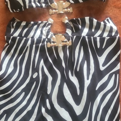 Bustier and skirt set like new, black and white