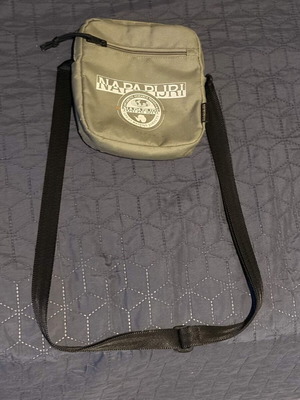 Napapijri men's shoulder crossbody bag, green