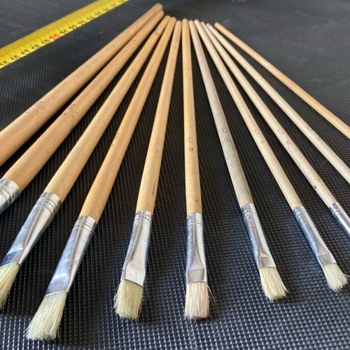 Painting brush set used, 12 pieces with wooden handle