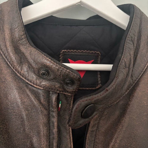 Dainese Stripes D1 leather jacket brown like new with spine protector