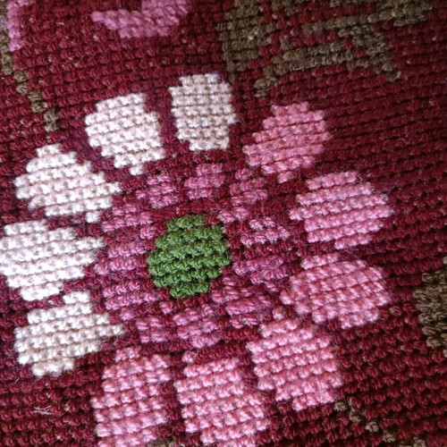 Handmade cross-stitch rug set like new, 3 pieces