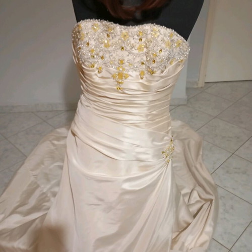 Wedding dress beige embroidered with yellow stones, like new, size S