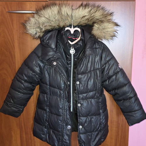 Michael Kors girls' winter jacket size 3T like new, black
