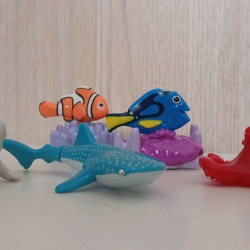 Kinder Joy Finding Dory Nemo miniature figures used set