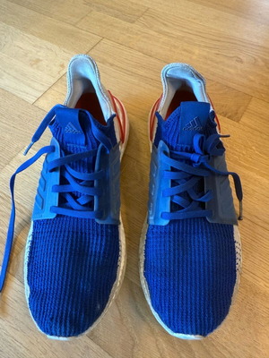 Adidas Ultra Boost спортни обувки като нови, сини с Continental подметка