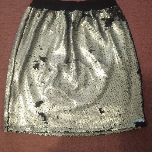 Sequin skirt like new, gray and black, size S