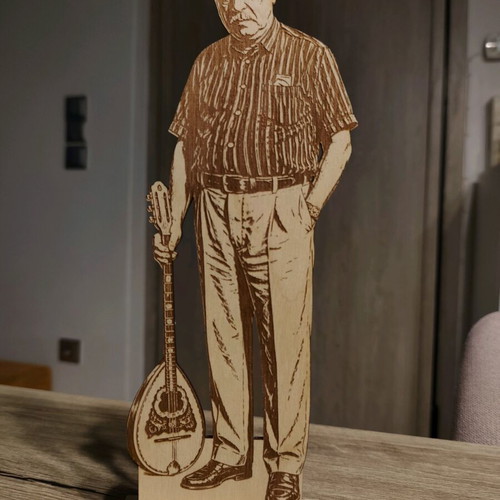 Wooden decorative Markos Vamvakaris new with laser engraving