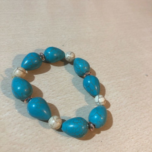 Bracelet with semi-precious stones new, haolites and hematite