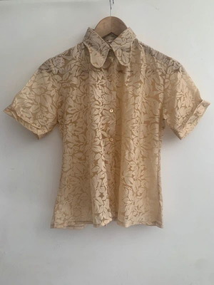 70s shirt L beige like new, one collar smaller