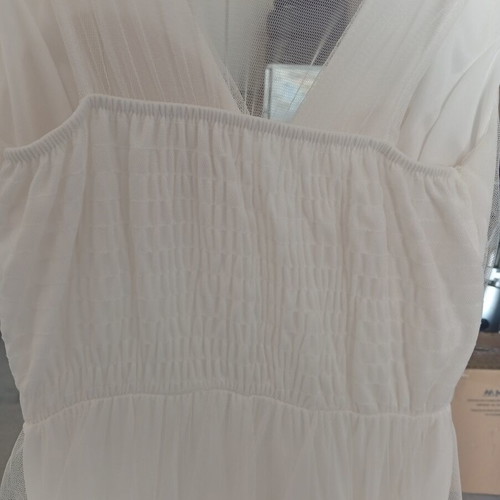 White dresses for flower girls like new, sizes S and M