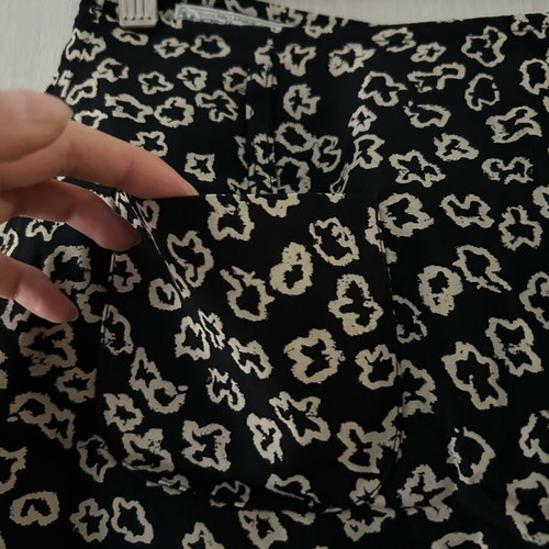 Vintage skirt S 90’s belle femme with patterns and two front pockets, like new