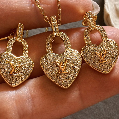 Louis Vuitton heart necklace and earrings set, 18K gold plated