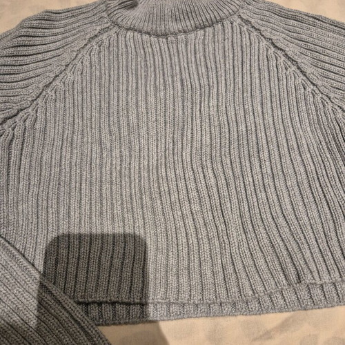 Zara sweater gray like new, size M
