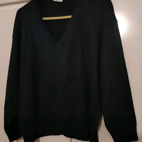 Knitted V-neck sweater used, blue, size M