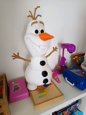 Olaf the Snowman figure like new, 17cm height without hair
