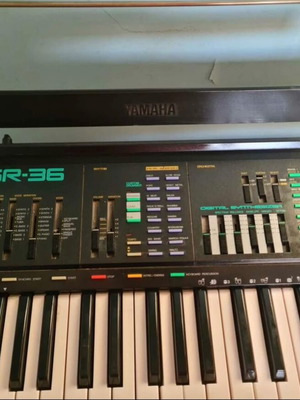 Yamaha harmonium used