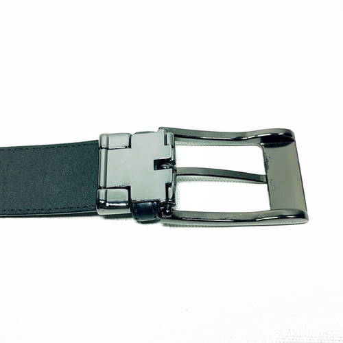 Boss leather belt gift set with 2 interchangeable gunmetal buckles