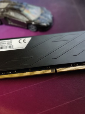 Kllisre 16GB DDR4 3200MHz CL22 RAM like new