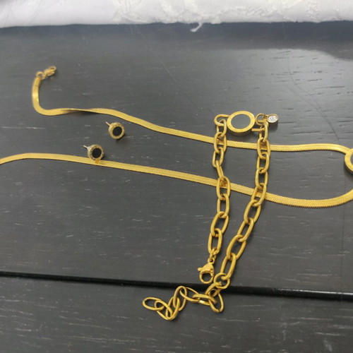 Steel jewelry set gold plated size 16 with box