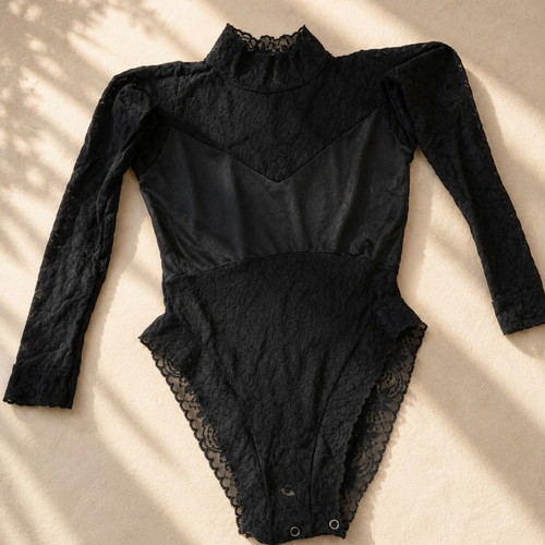 Black lace bodysuit new, elastic fit M/L