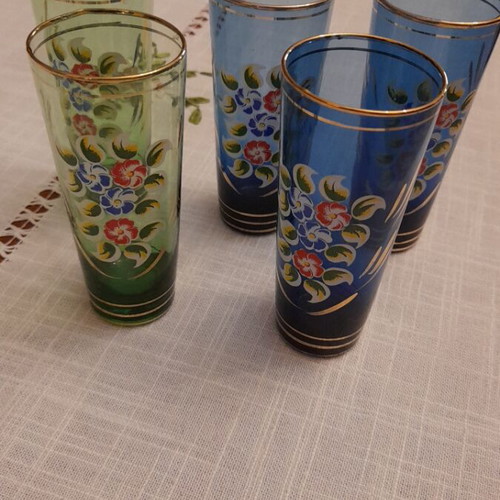 Liqueur set used, 6 pieces with carafe, glasses and green vase