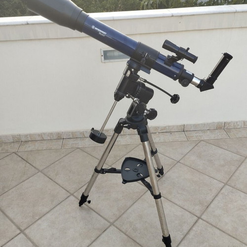 Bresser Skylux 70/700 telescope like new with tripod and accessories