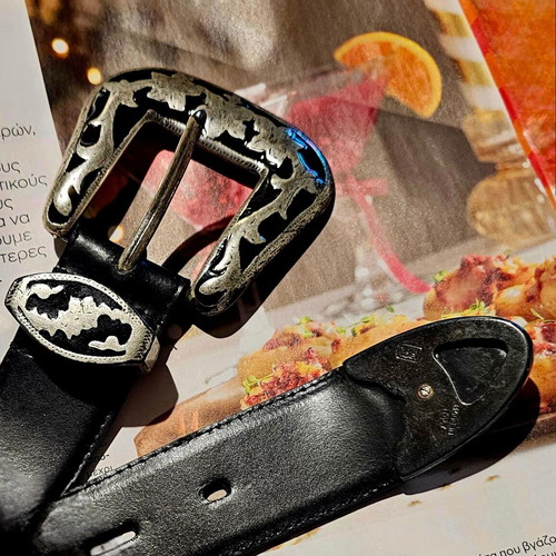 Richard Gampel leather belt new, black with silver buckles