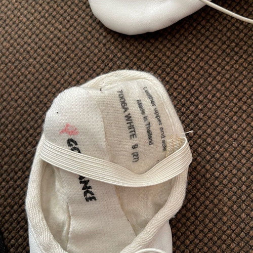 Ballet shoes size 27 like new
