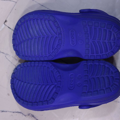 Crocs Classic Clog blue size 29-30 like new